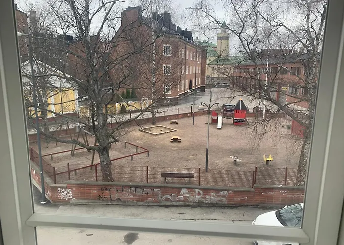 Center 2-bedroom Unique 2 Bath Apartment